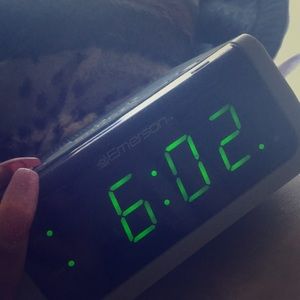 Digital alarm clock (with radio)